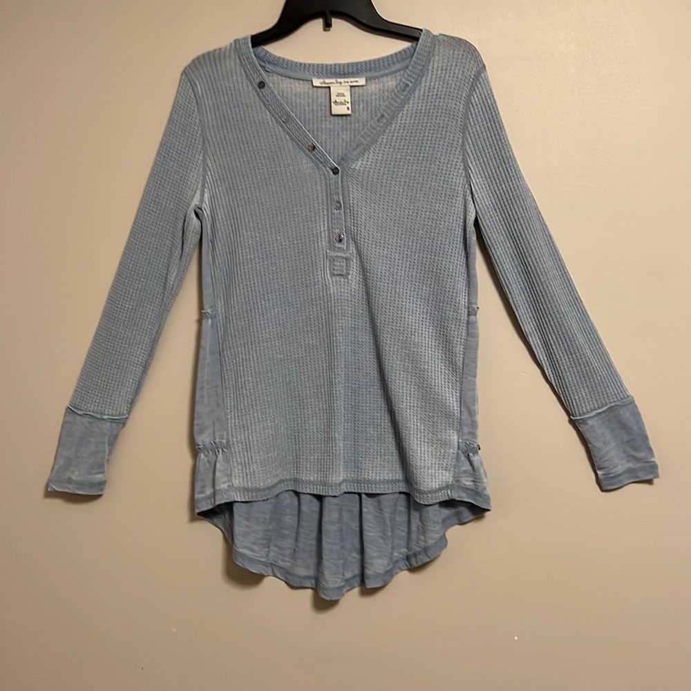 The Y2K Gothic Grunge Waffle Knit Henley Tier  Whimsigoth Stretchy faded blue‎ S